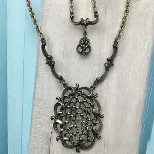 Vintage 1973 Amway Spanish Scroll Necklace & Bracelet Set